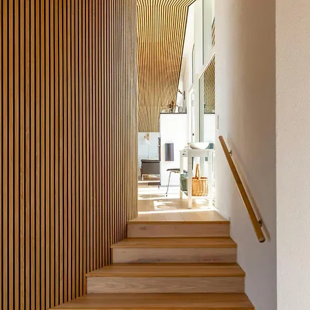 Hébergement de vacances Architect-designed Gem With Views Of Veno Bay